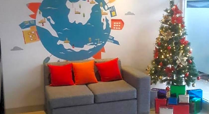 Central Front One Inn Jakarta Airport