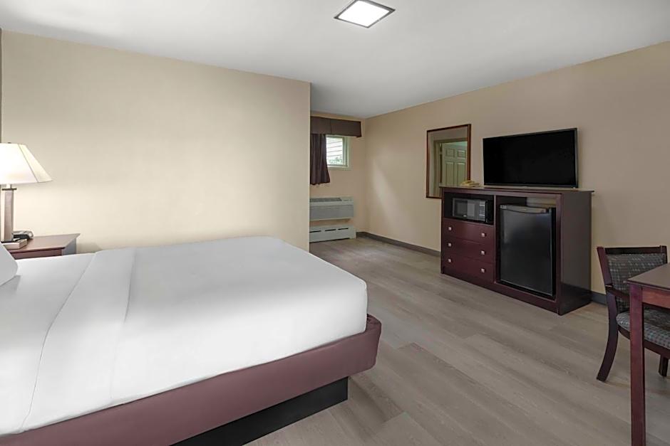 Baymont by Wyndham Iron Mountain