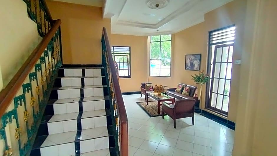 Hotel Garuda Syariah near Alun Alun Banjarnegara