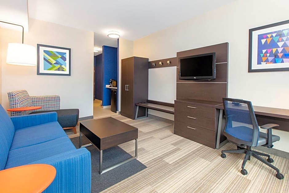 Holiday Inn Express Hotel & Suites Seaside Convention Center By IHG