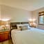 Bow Valley Chalets-Entire 2 King Bedrooms townhouse