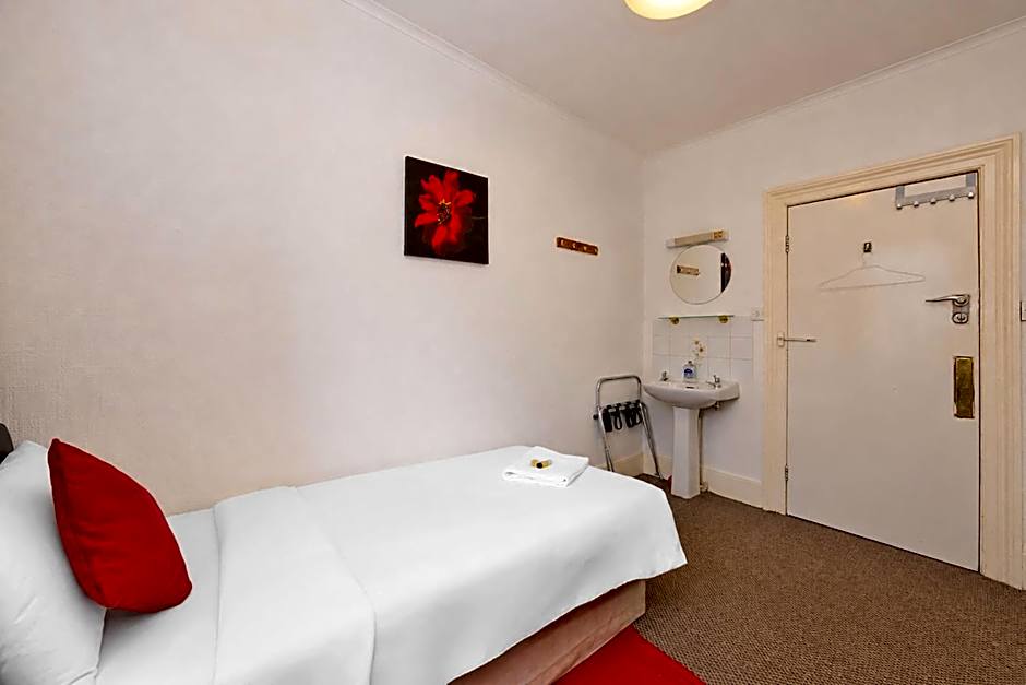 Saji Hotel Ilford