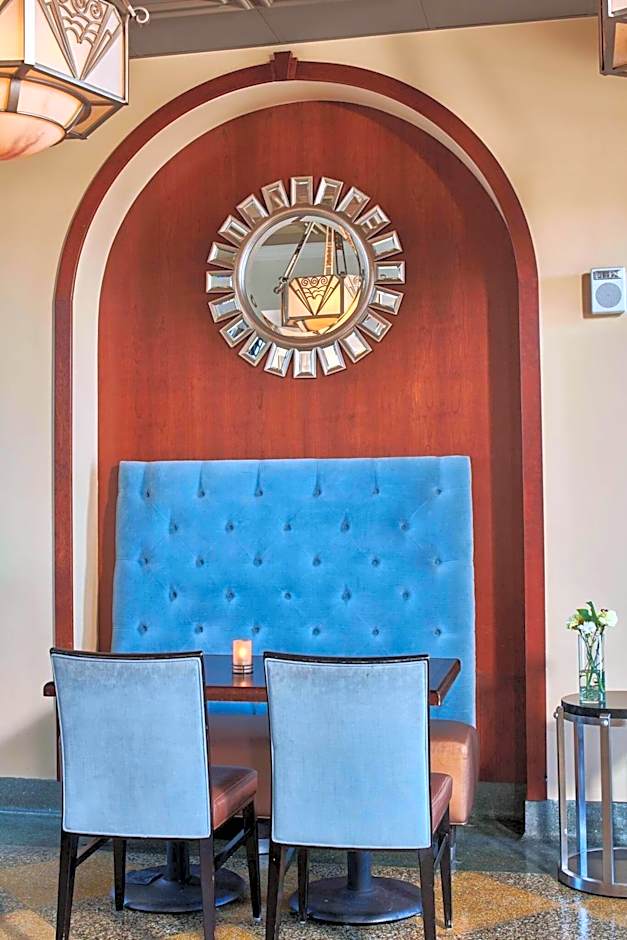 Hotel Alex Johnson Rapid City, Curio Collection by Hilton