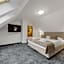 Hotel Reverie - Dependance, Check-in at Metropolitan Star