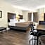 Quality Inn & Suites Lafayette