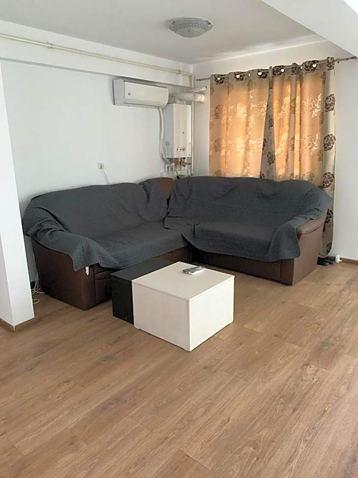 Apartamente deluxe / Imobiliare Garcea Titu
