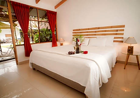 Country Club Eco Casajardin