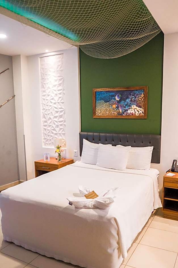 Photo 1 of 14 of Deluxe 1 Queen Bed