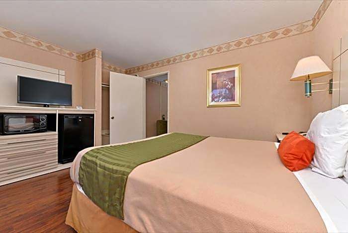 Americas Best Value Inn San Clemente Beach