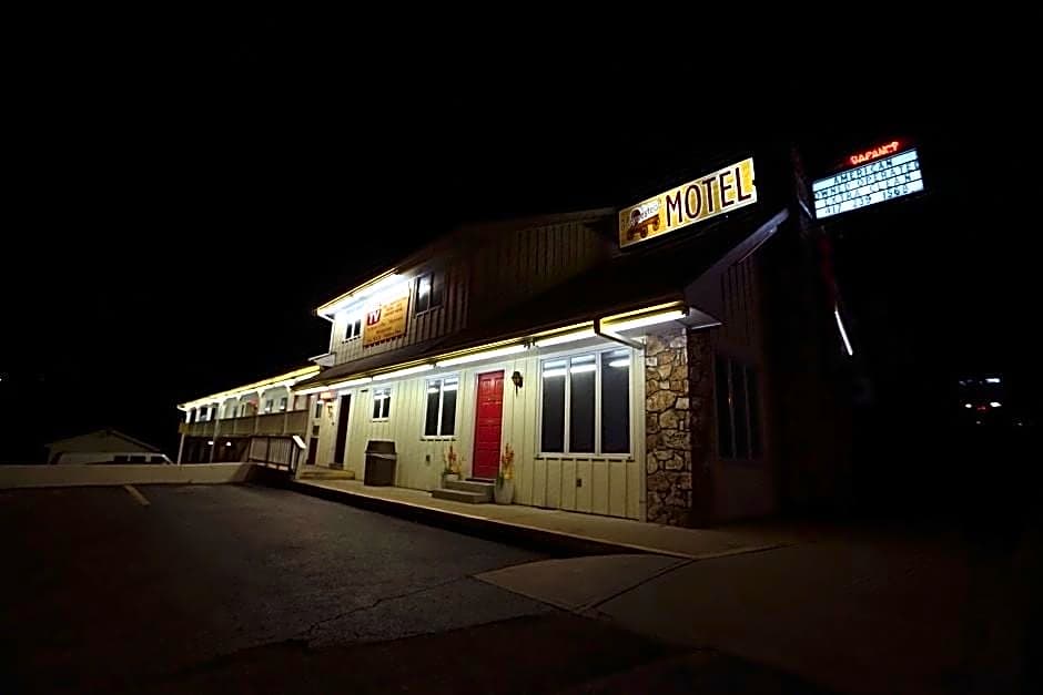 Homestead Motel