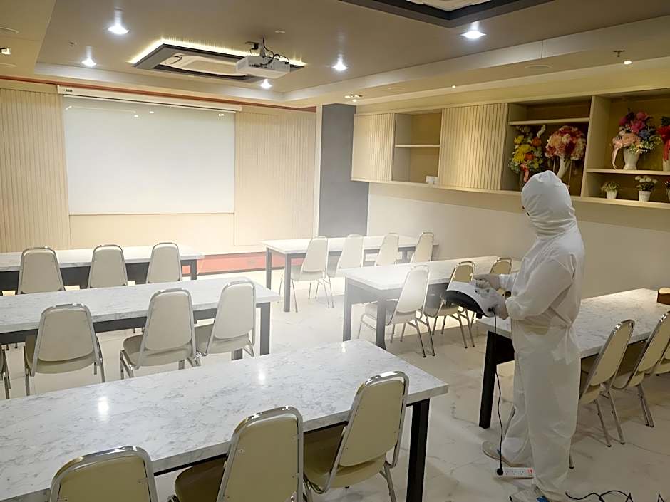 Samyan Serene Hotel