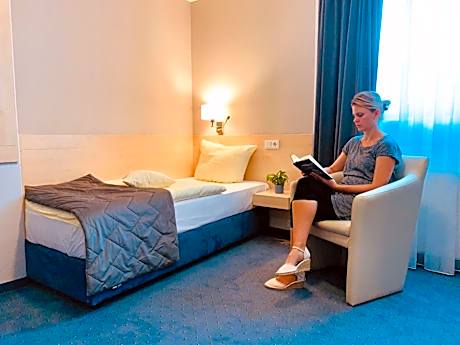 Economy Single Room