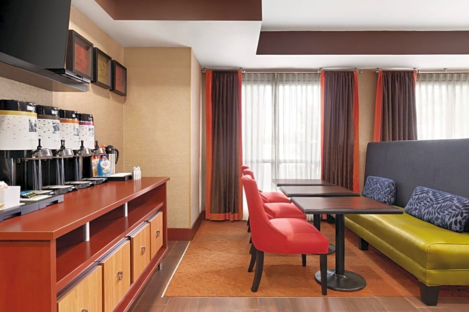 Hampton Inn Houston Stafford