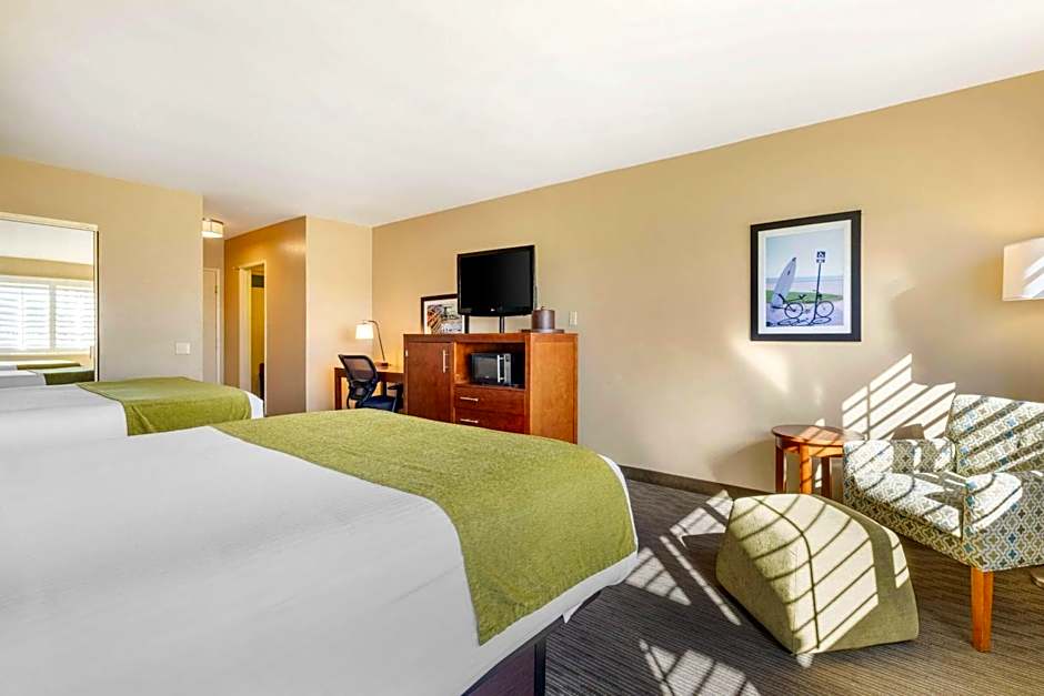 Best Western Plus Beach View Lodge