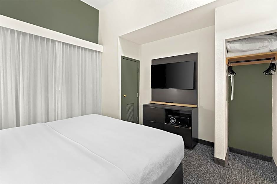 Spark by Hilton Panama City Beach