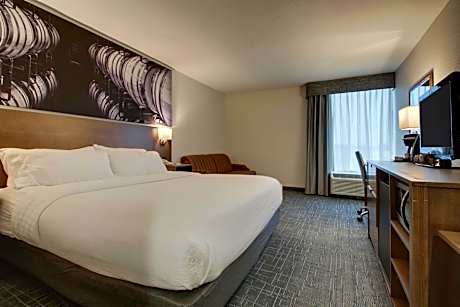 Deluxe King Room - Non-Smoking