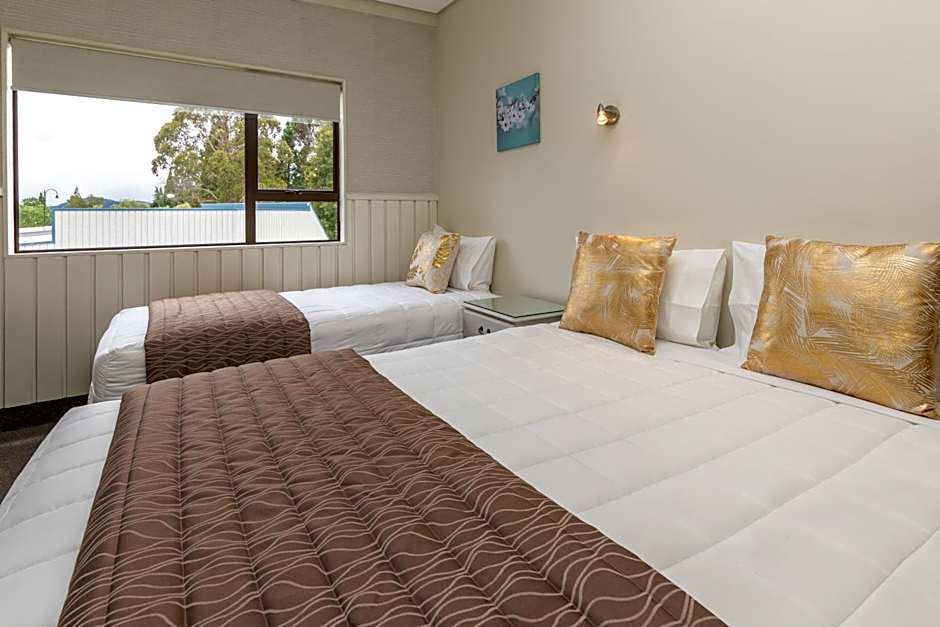 Explorer Motel & Apartments