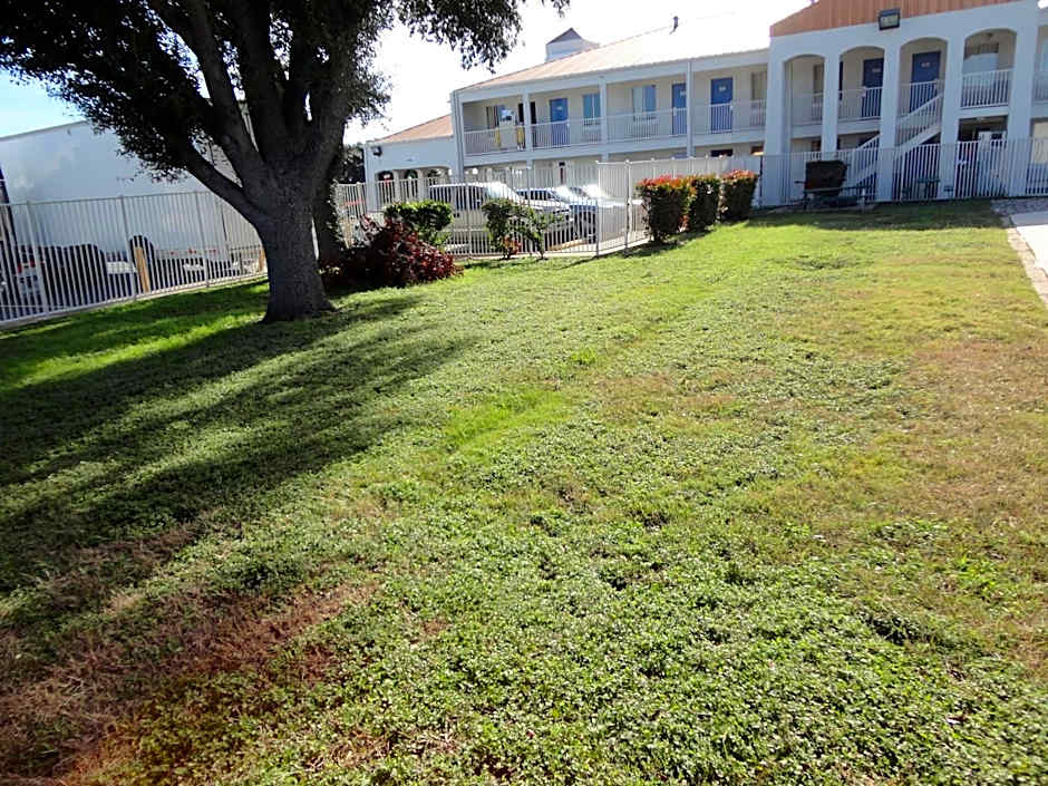 Motel 6-Round Rock, TX