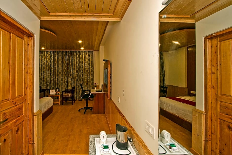 Sarthak Regency (Centrally Heated & Air cooled)