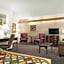Super 8 by Wyndham Milwaukee Airport