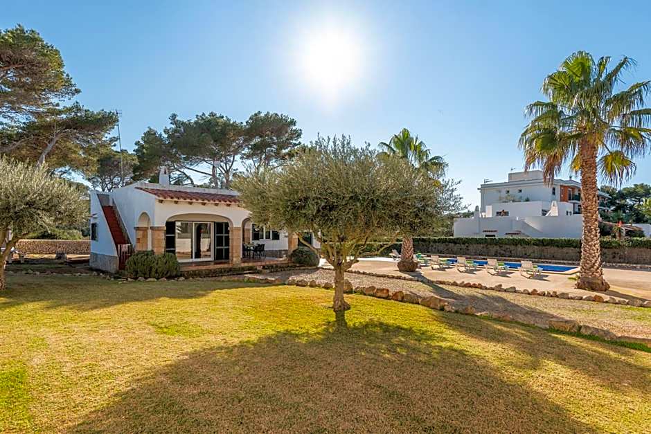 Villa Binisaret I by Mauter Villas