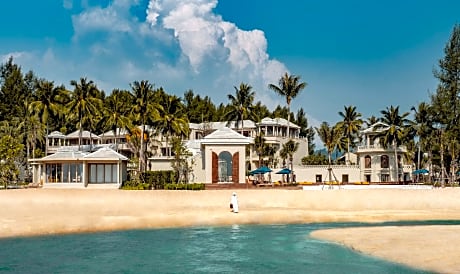 Devasom Khao Lak Beach Resort & Villas