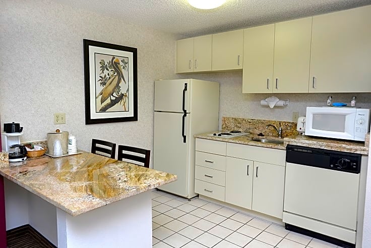 SureStay Plus by Best Western Orlando Lake Buena Vista