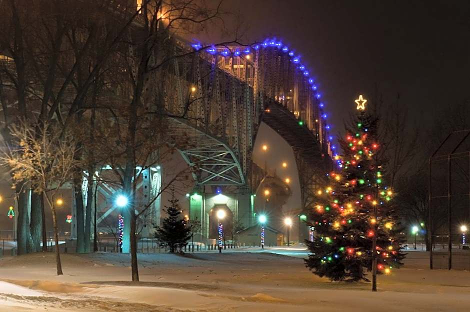 Holiday Inn Express Sarnia - Point Edward By IHG