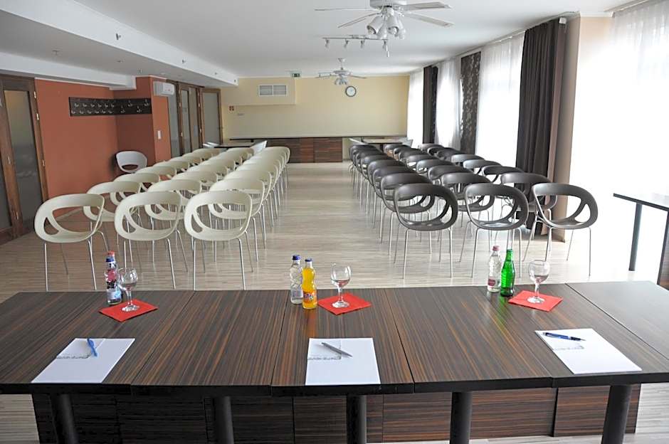 Green Hotel Budapest