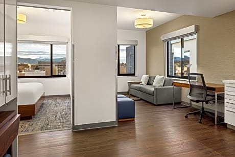 One Bedroom Suite, 1 Bedroom Suite, 1 King, Sofa bed