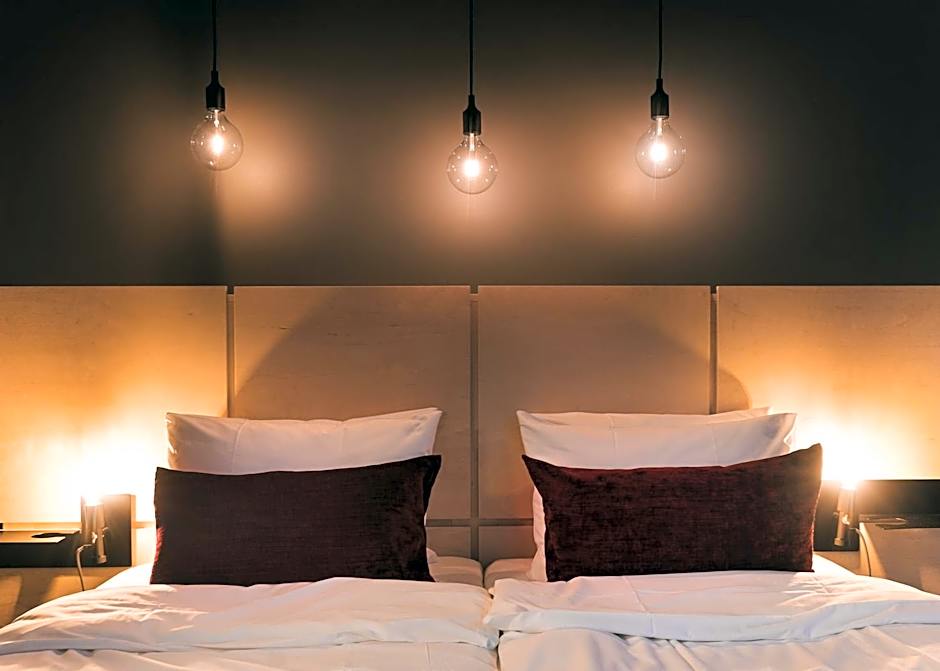 Svalbard Hotell | The Vault