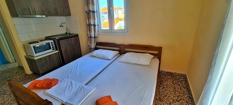 Veranda Rooms to Let