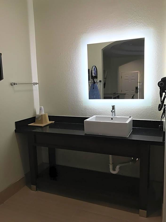 Americas Best Value Inn &amp; Suites Spring Houston N