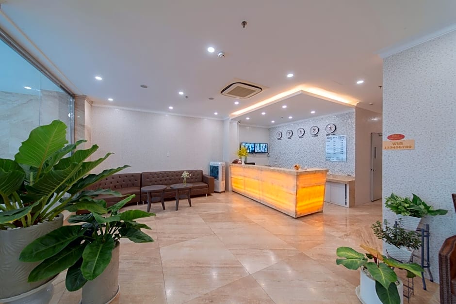 Seven Seas Hotel and Apartment