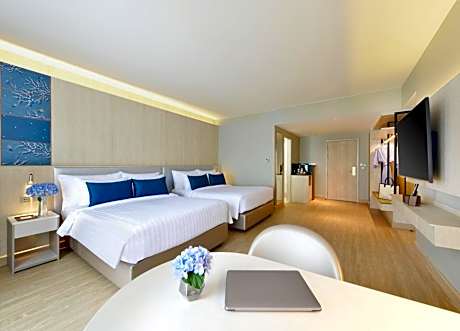 Grand Deluxe Twin Connecting Room 5 Pax