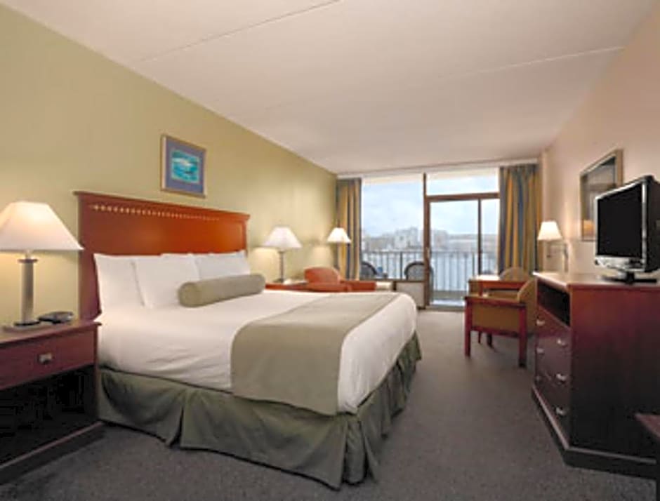 Days Inn by Wyndham Virginia Beach At The Beach
