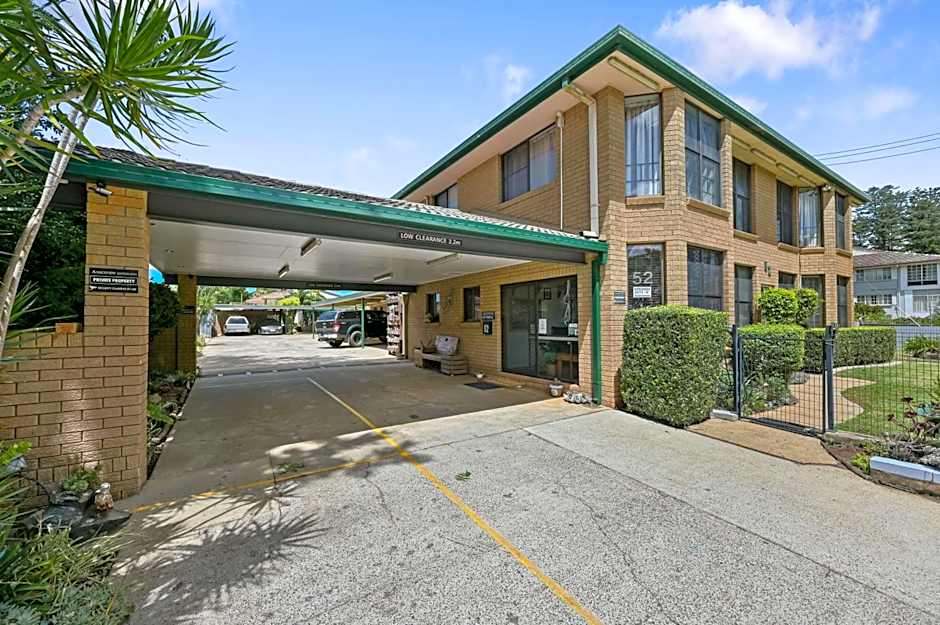 A Raceview Motor Inn