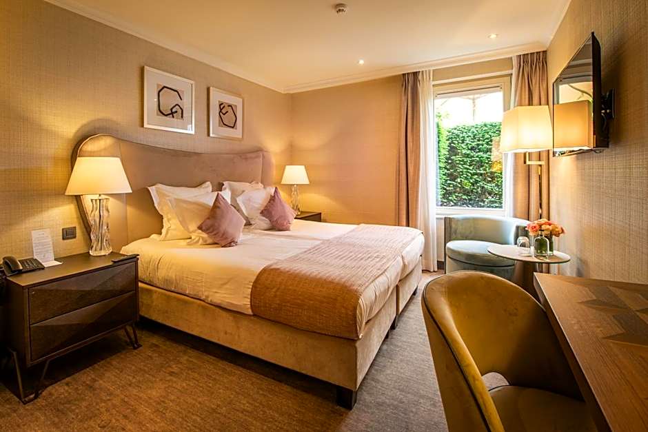 Dukes' Arches Brugge Adults only