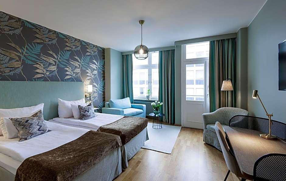 Home Hotel Wellington