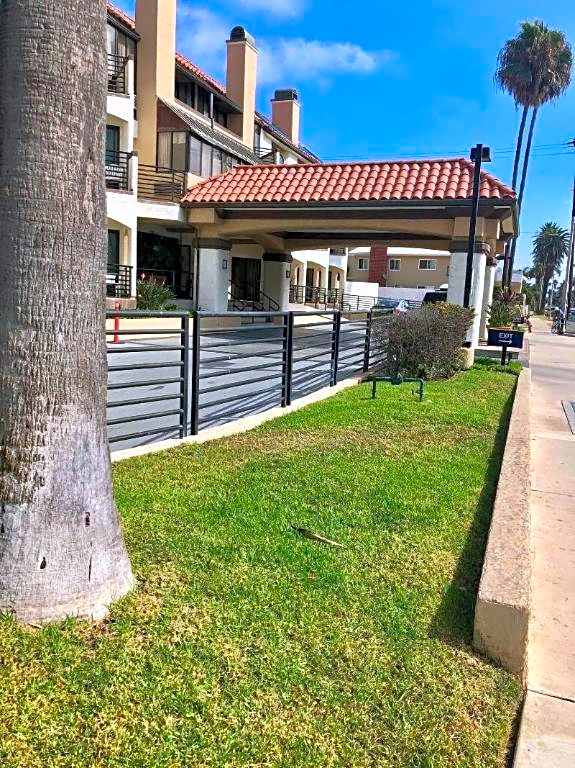 HUNTINGTON BEACH INN