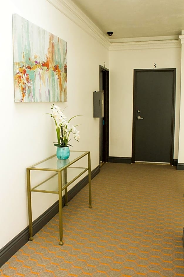 Libra Hotel