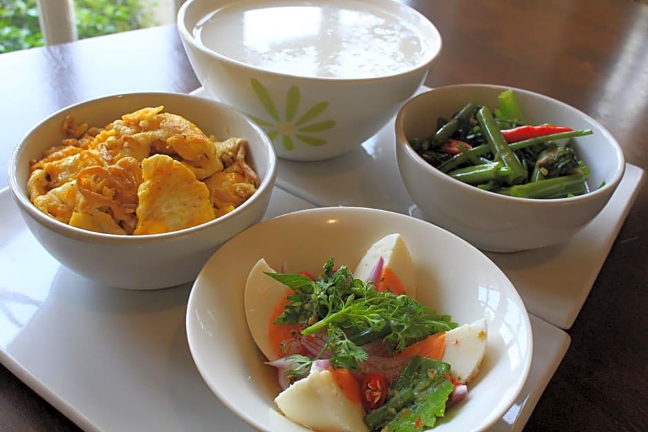 Royal Princess City Lamphun Hotel