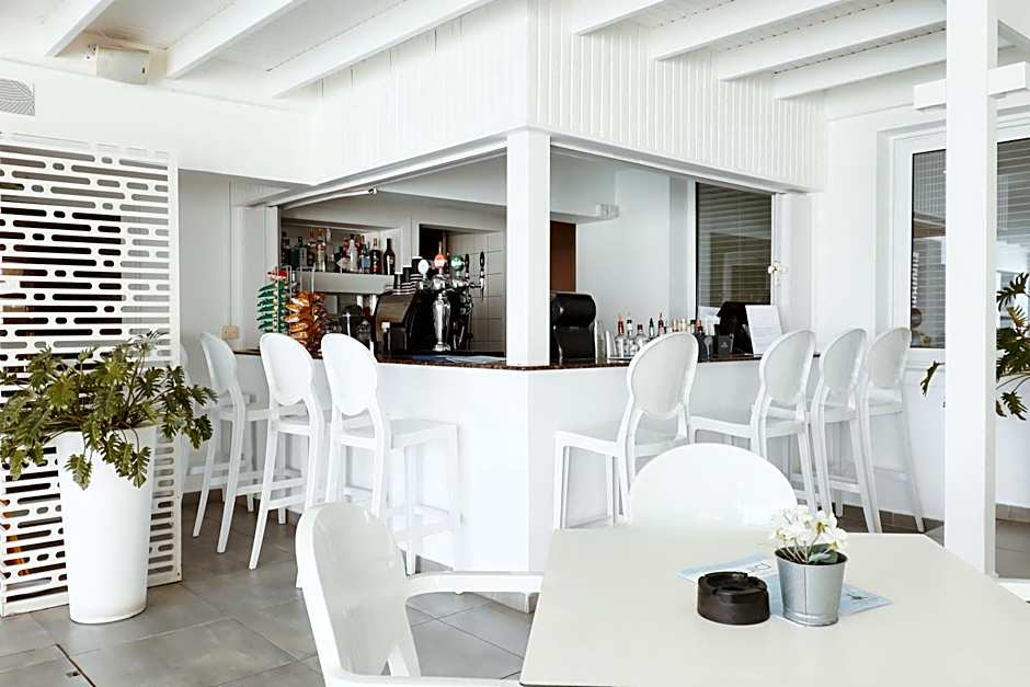 Liquid Hotel Apartments