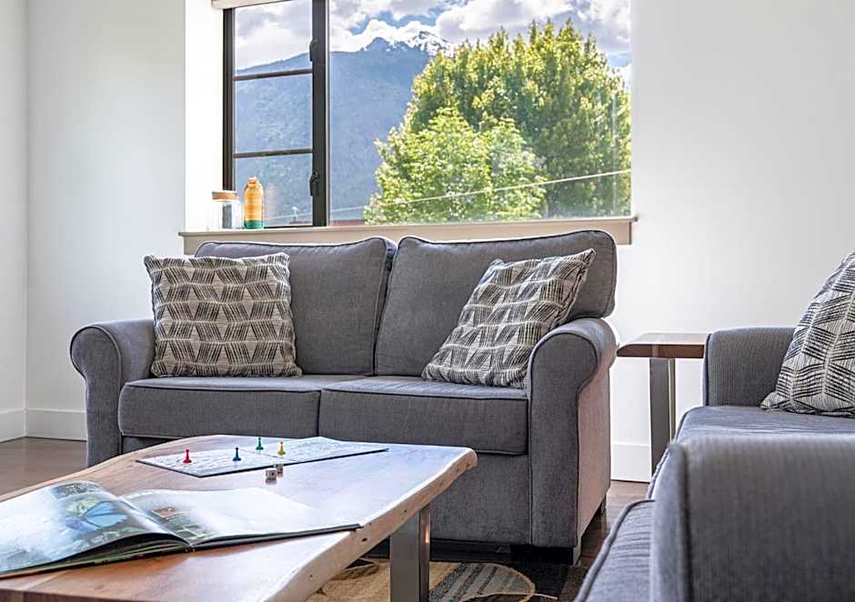 Selkirk Snug by Revelstoke Vacations