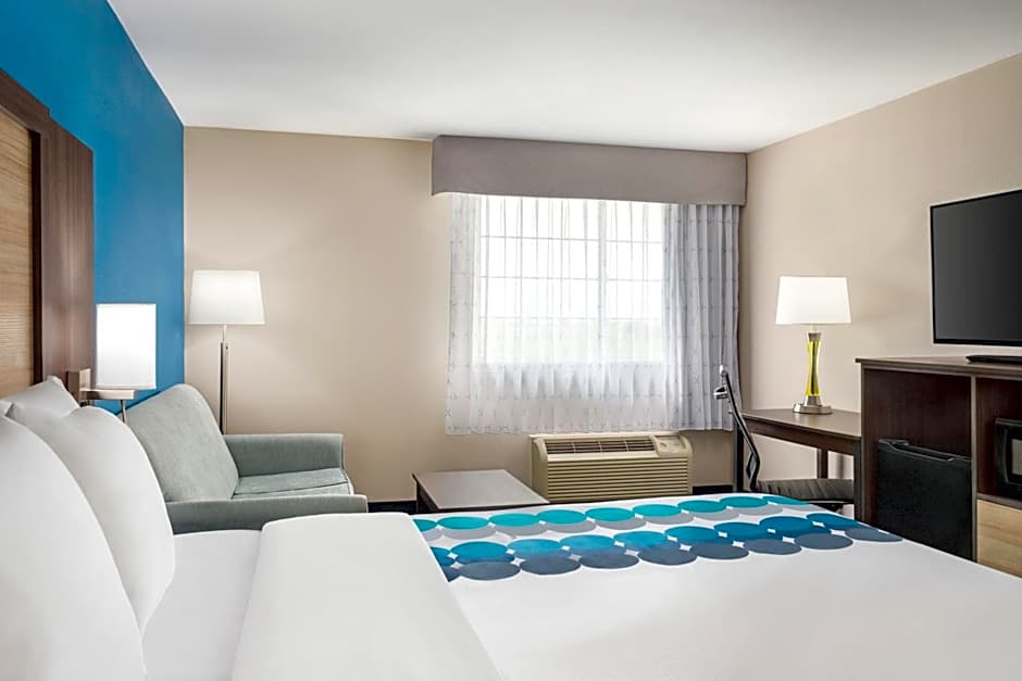 Baymont by Wyndham Blackwell I-35