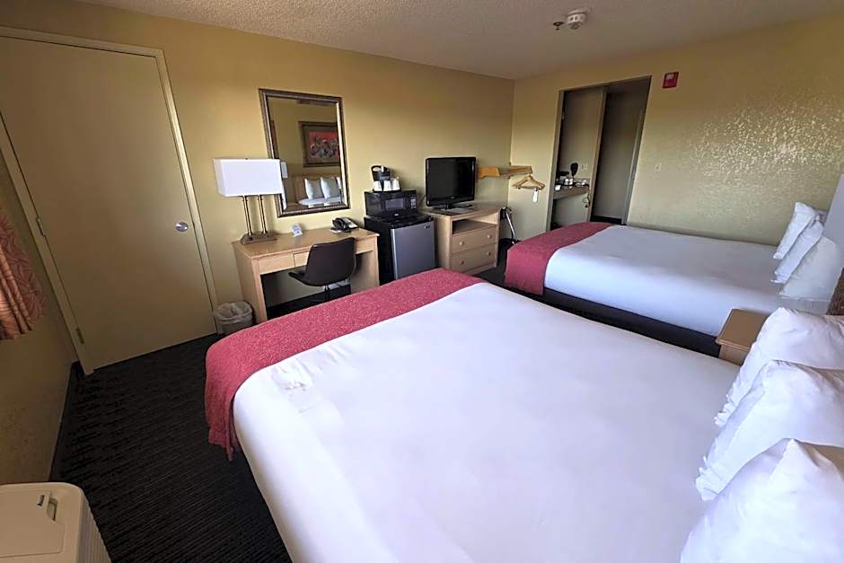 Oxnard Inn Lancaster