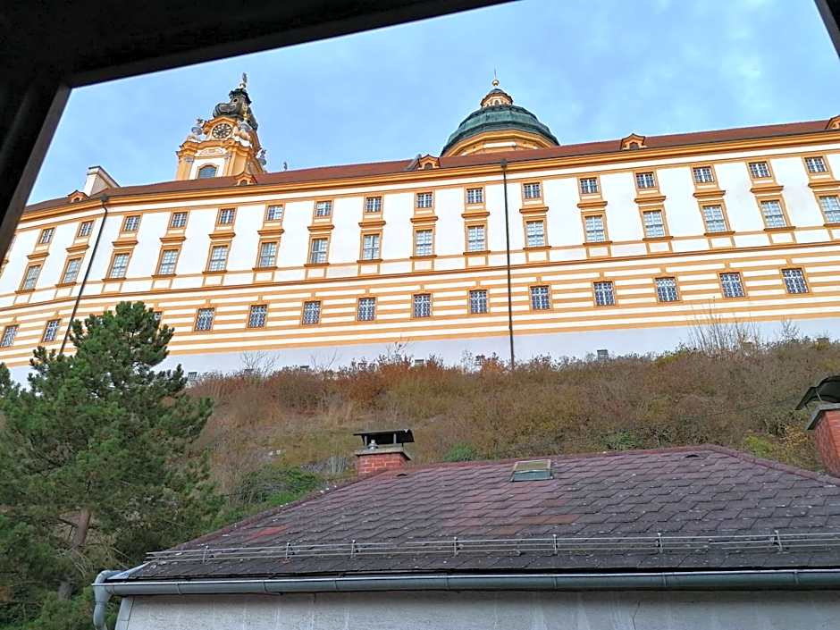 GOLDEN STAR - Premium Apartments