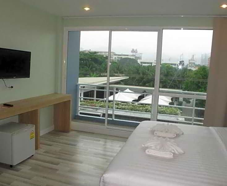 Nantra Hua Hin Hotel