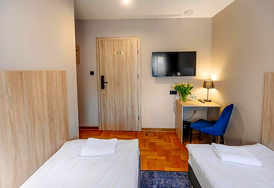 Hotel Zodiak