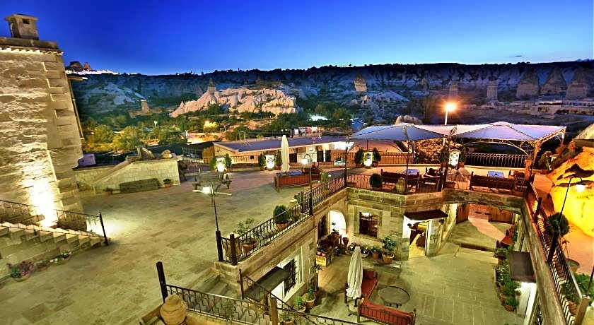 Harman Cave Hotel